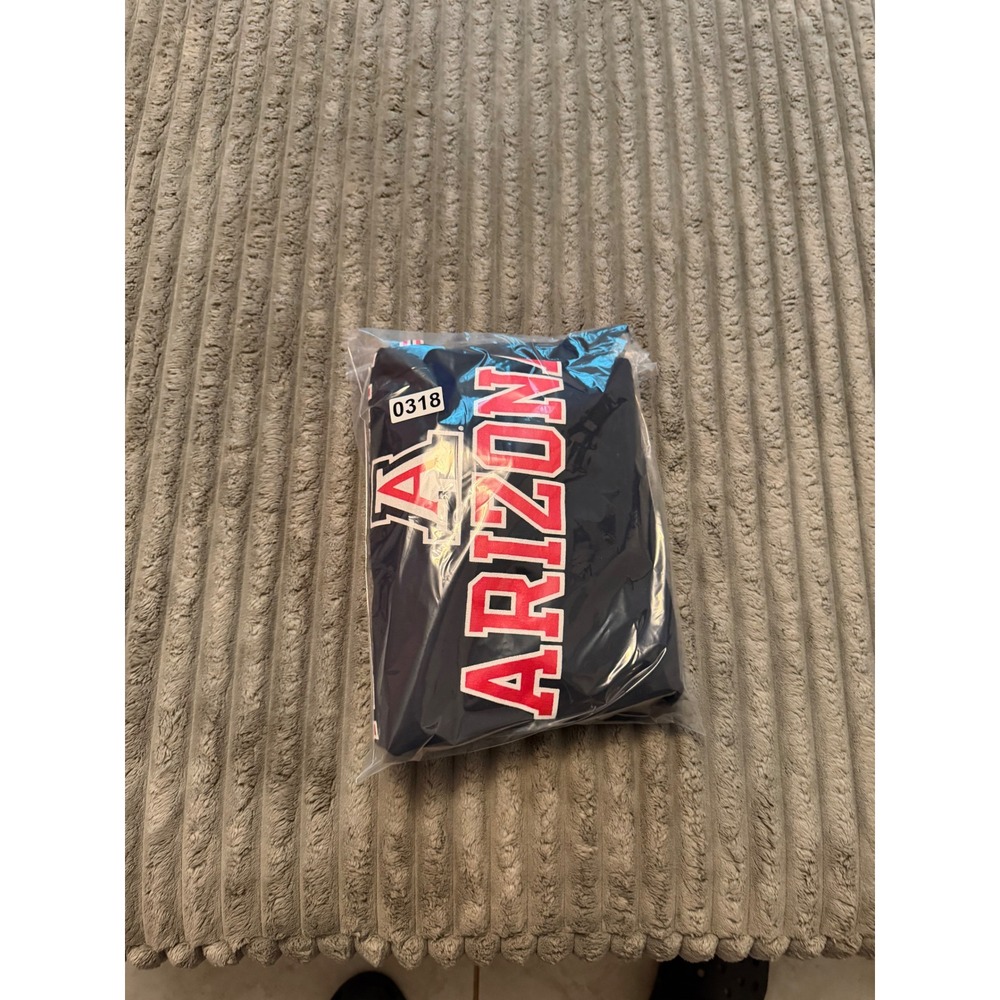 Champion University of Arizona Wildcats Sweatshirt Navy Blue Raw Cut Neckline - Picture 7 of 7